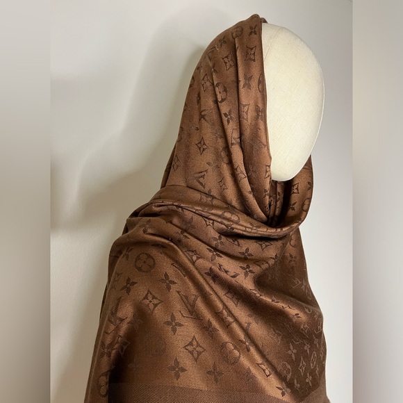 Monogram Shine shawl / scarf Louis Vuitton LV - Picture 7 of 9